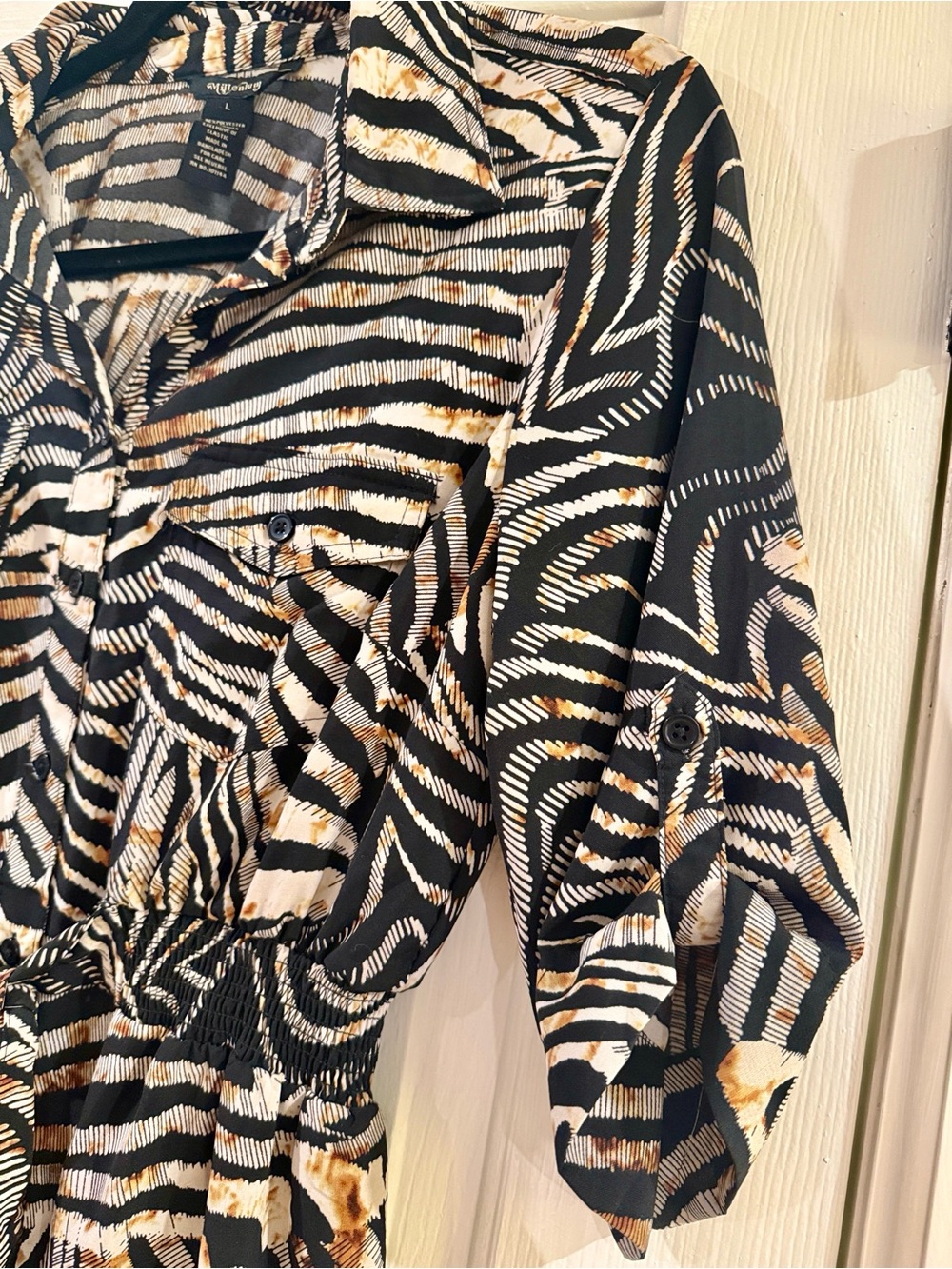 Zebra-Print Button-Front Dress Size Large - Picture 5 of 5
